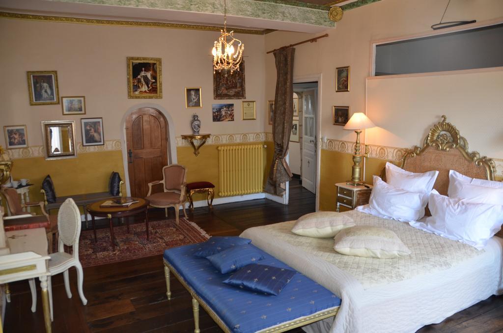 La Tour Du Lion Bed and Breakfast Rochefort-en-Terre Eksteriør billede
